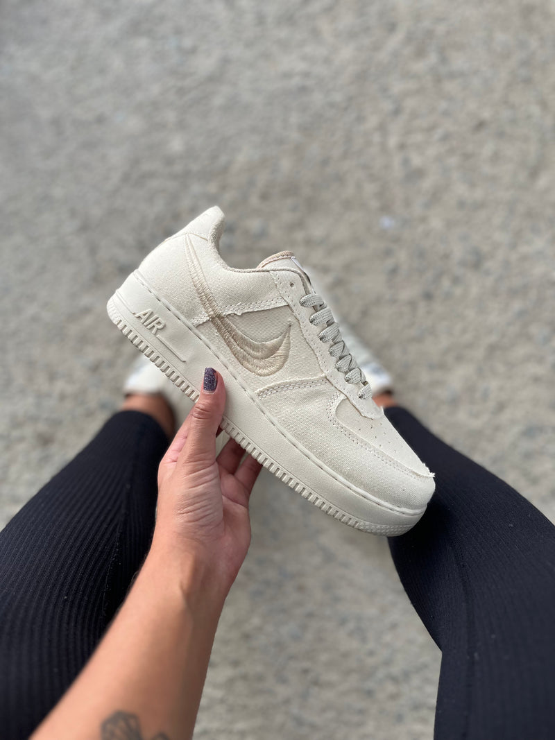 Tênis Nike Air Force 1 Alok - Bege