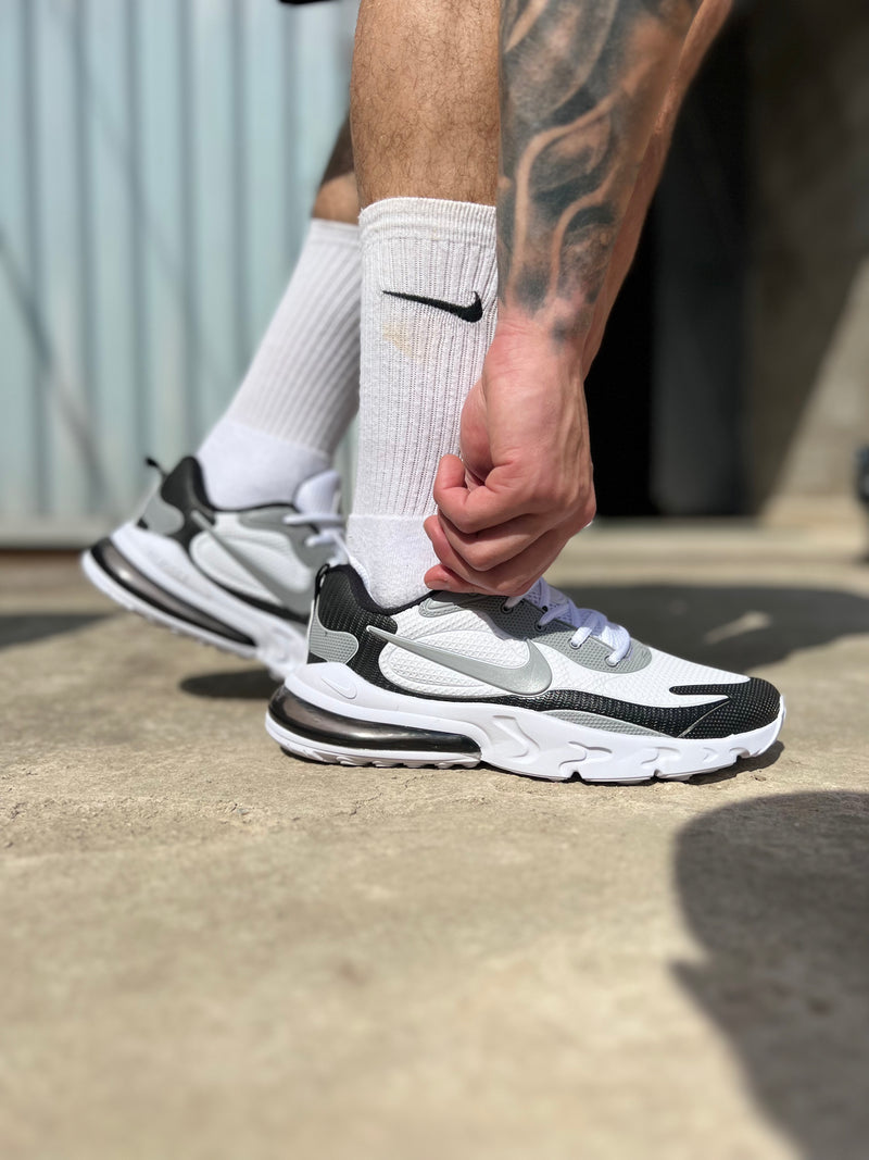 Tênis Nike Air Max React 270 - Cinza