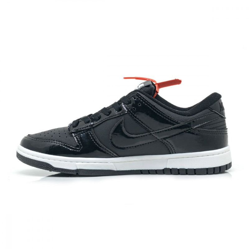 Tênis Nike SB Dunk Low Verniz - Preto