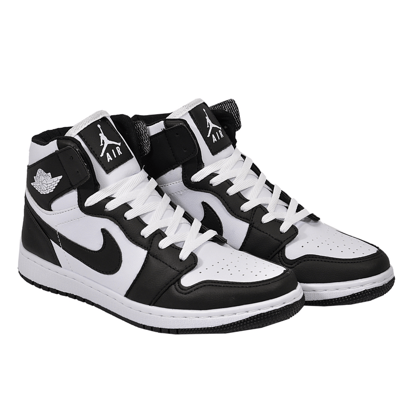 Tênis Nike Air Jordan 1 Retro - Preto/Branco